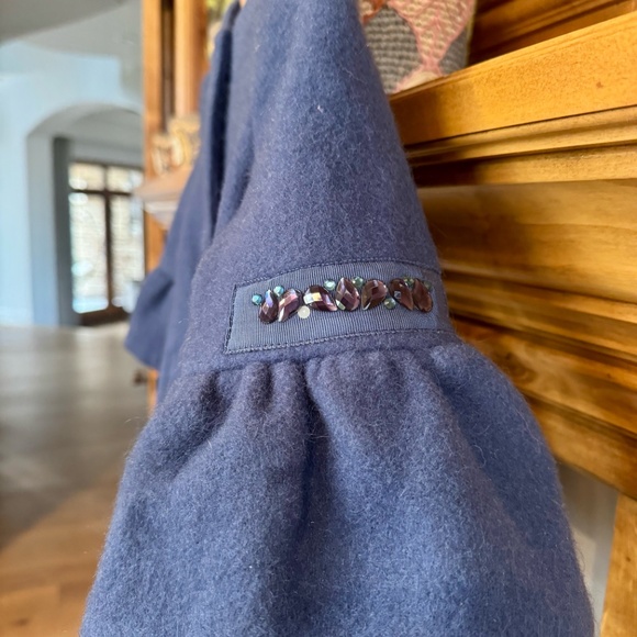 Monnalisa girls single breasted wool coat with polka dots as lining. Size 5. - Picture 3 of 8